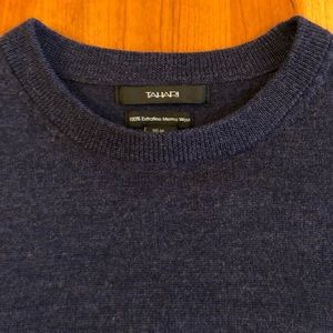 Tahari: Blue Merino Wool Sweater